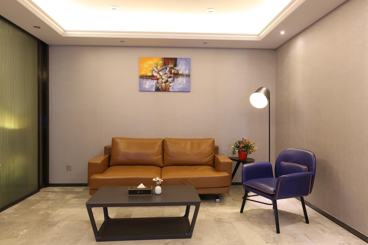 Aoyou International Apartment Hotel A Mall Brunch Cantón Exterior foto